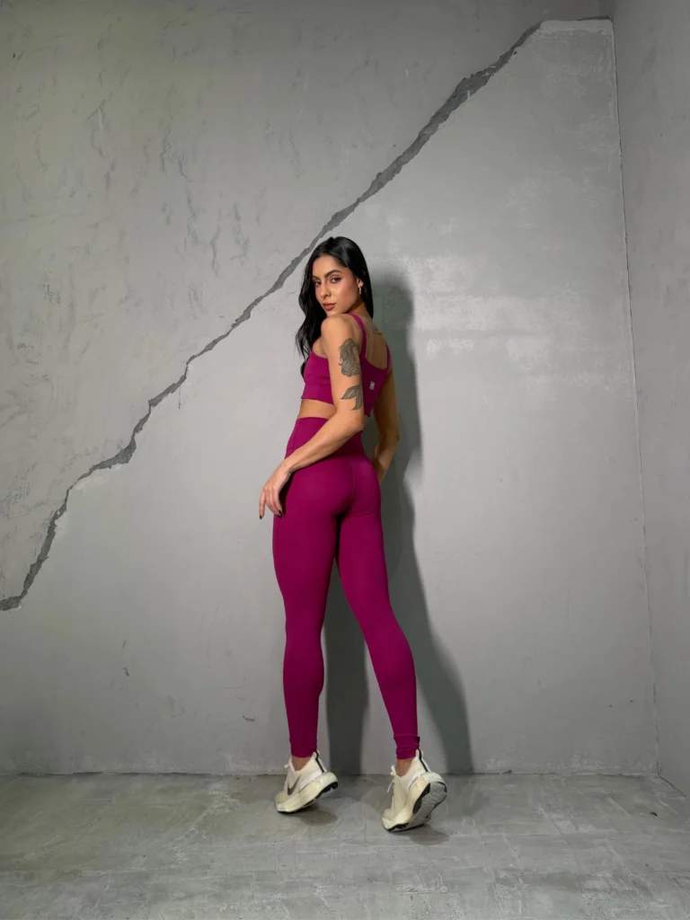 Calça legging fitness Moove pink liberty de cintura alta - vista das costas