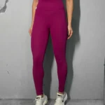 Calça legging fitness Moove pink liberty de cintura alta - detalhe da modelagem