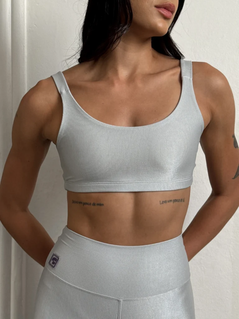 Top fitness Agatha Wonder cromo - detalhe frontal