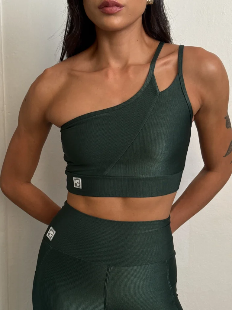 Top fitness Olivia Wonder bonsai - detalhe frontal da modelagem