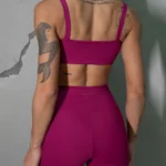 Top fitness feminino Zoe em tecido Moove pink liberty - vista das costas